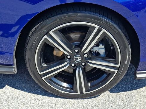 Used 2024 Honda Accord Sport image 8