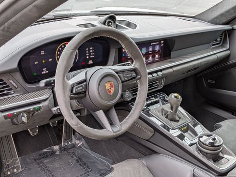 Certified 2026 Porsche 911 GT3 w/ Chrono Package RWD image 4