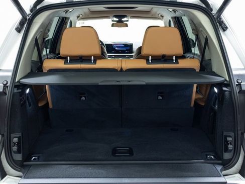 Certified 2023 BMW X7 xDrive40i w/ Premium Package image 8