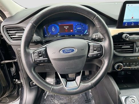 Used 2022 Ford Escape Titanium w/ Titanium Elite Package image 11