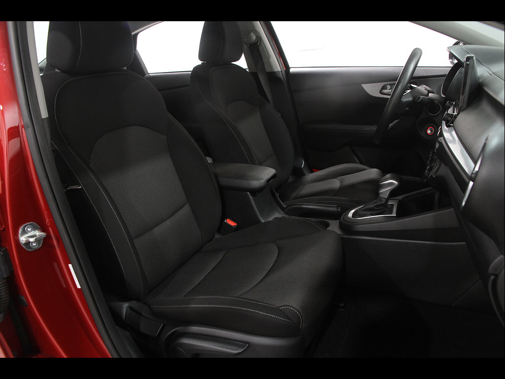 Used 2024 Kia Forte LXS FWD image 15