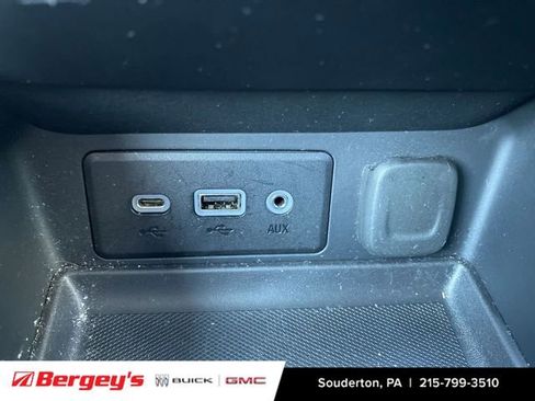 Certified 2024 GMC Terrain SLE image 40