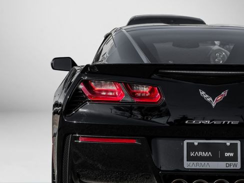 Used 2016 Chevrolet Corvette Stingray Coupe w/ 3LT Preferred Equipment Group image 36