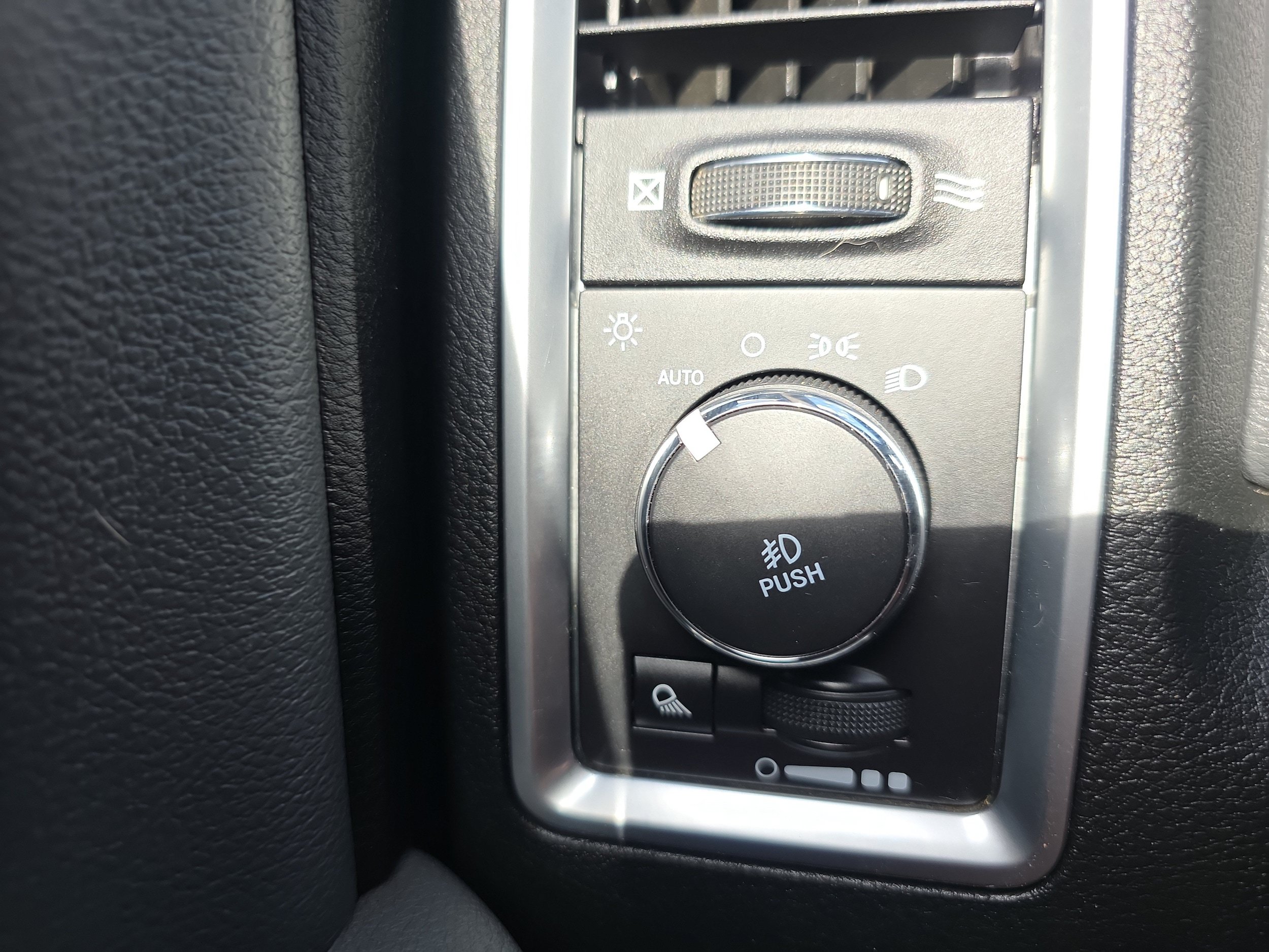 Used 2018 RAM 3500 Big Horn AWD/4WD image 23