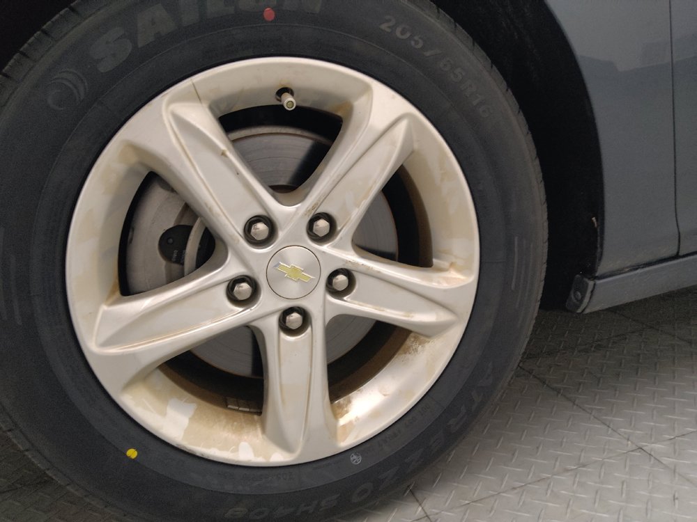Used 2020 Chevrolet Malibu LS FWD image 31