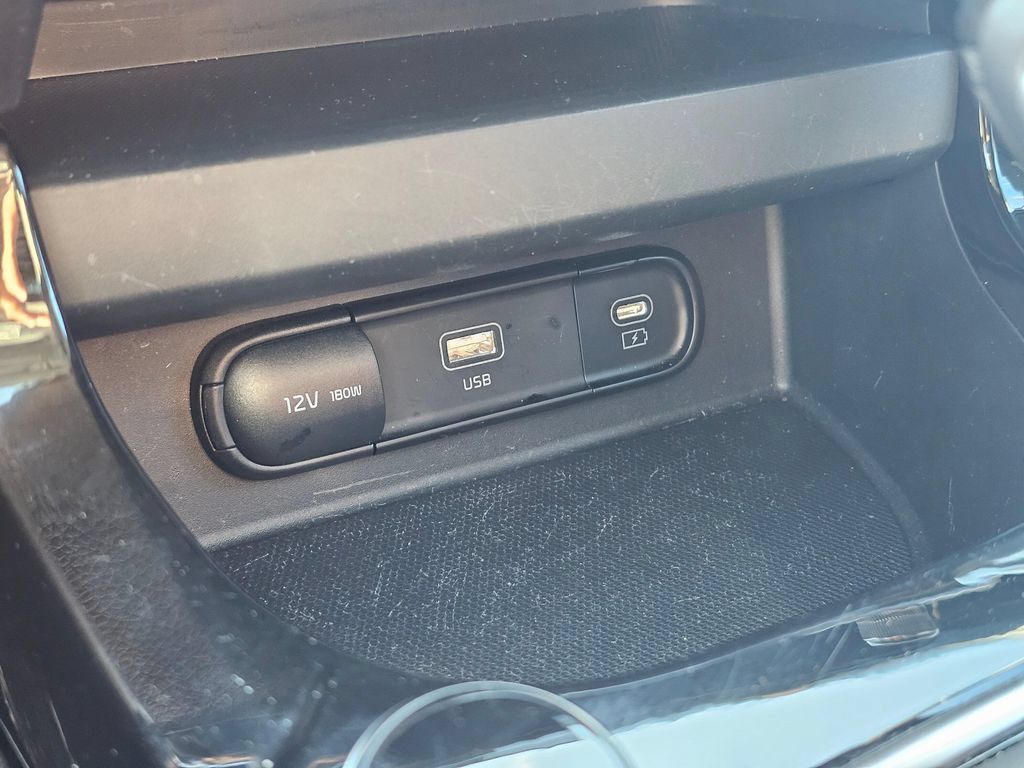Used 2025 Kia Seltos S FWD image 31