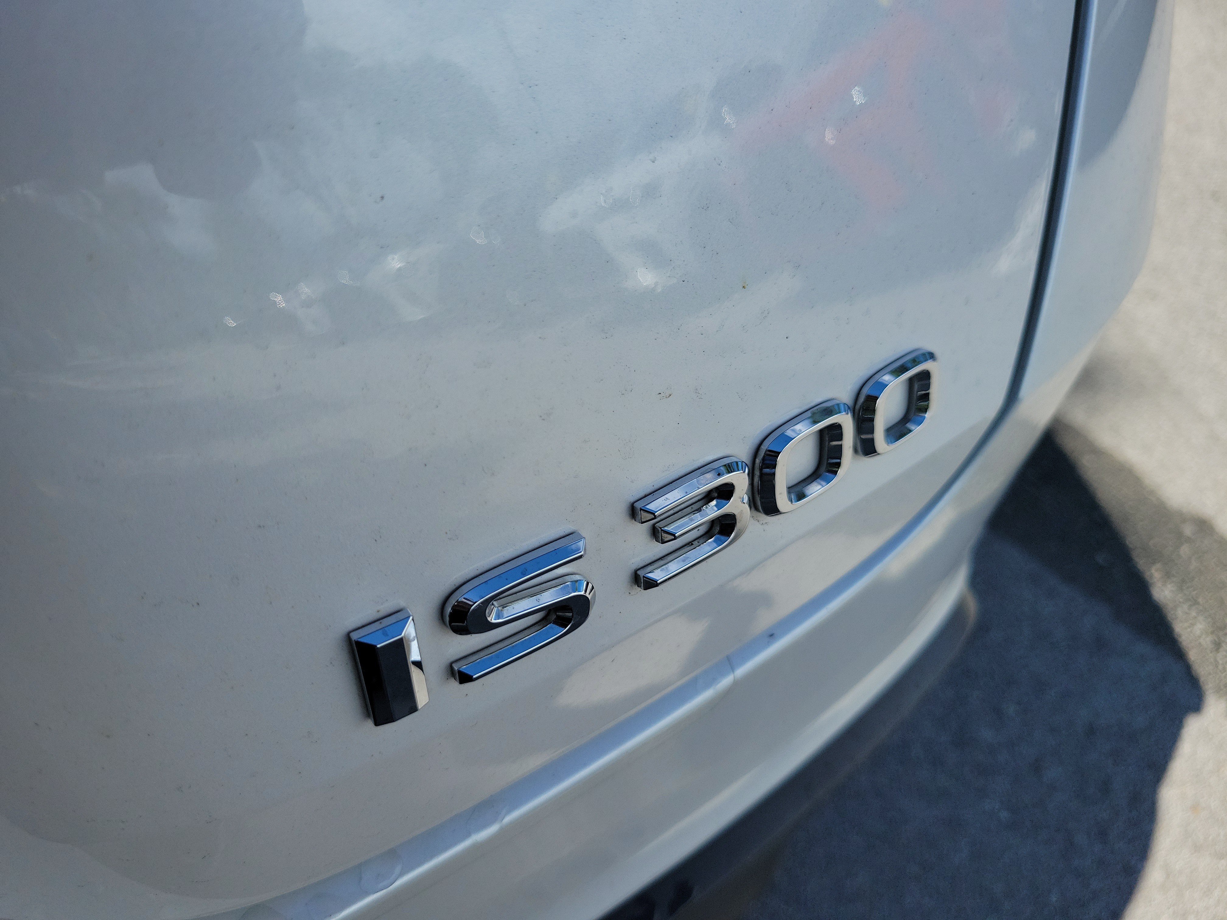 Used 2024 Lexus IS 300 w/ Comfort Package RWD image 8