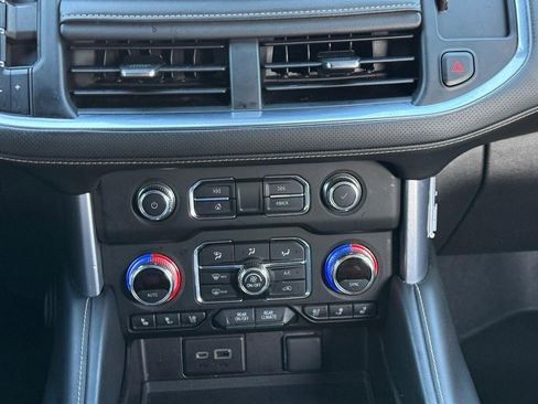 Used 2021 GMC Yukon SLT image 16