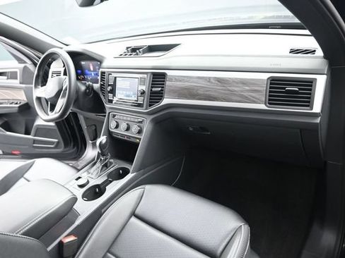 Used 2022 Volkswagen Atlas Cross Sport SE AWD/4WD image 28