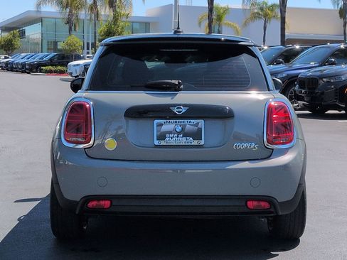 Used 2022 MINI Cooper SE FWD image 9