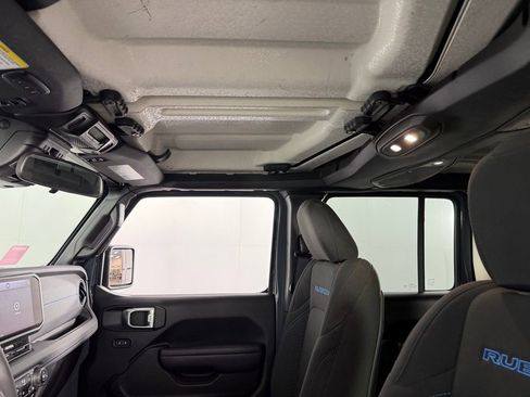 Used 2025 Jeep Wrangler Unlimited Rubicon 4xe w/ Convenience Group image 24