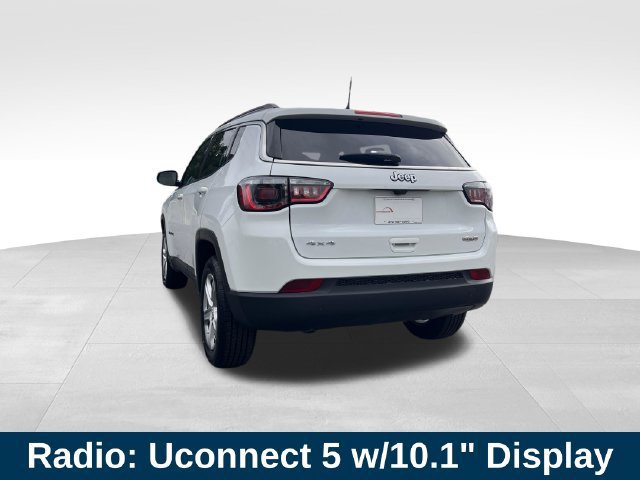 Used 2023 Jeep Compass Latitude AWD/4WD image 3