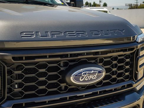 Used 2024 Ford F250 Lariat w/ Sport Appearance Package AWD/4WD image 11