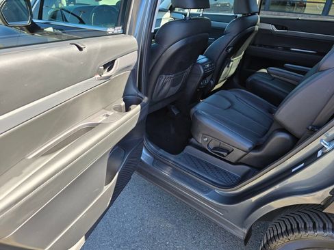 Used 2022 Hyundai Palisade SEL w/ Premium Package AWD/4WD image 6