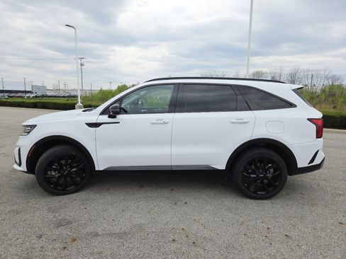 Used 2023 Kia Sorento SX AWD/4WD image 16