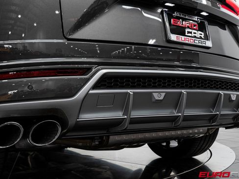 Used 2022 Lamborghini Urus image 18
