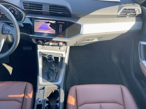 Certified 2025 Audi Q3 2.0T Premium w/ Convenience Package image 26