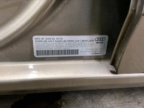 Used 2010 Audi A4 2.0T Premium image 34