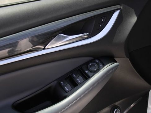 Used 2020 Buick Enclave Essence FWD image 15