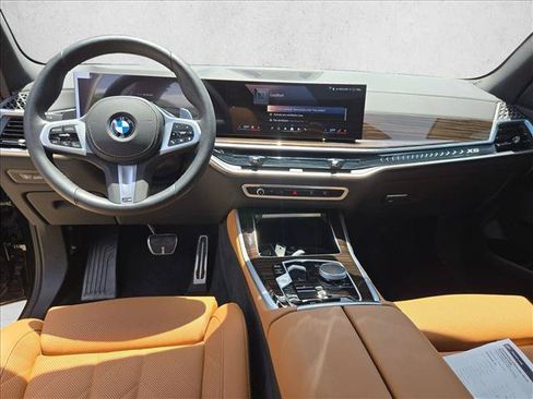 Used 2025 BMW X5 sDrive40i w/ M Sport Package RWD image 18