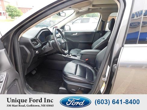 Used 2020 Ford Escape Titanium AWD/4WD image 11