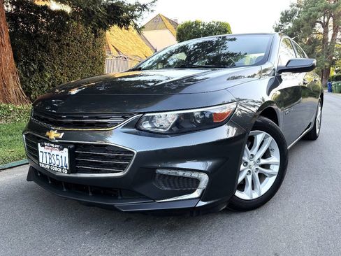 Used 2016 Chevrolet Malibu LT image 1