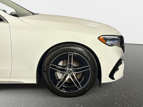 Used 2026 Mercedes-Benz E 350 4MATIC Sedan image 21