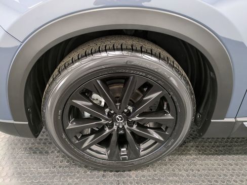 Used 2023 MAZDA CX-9 Carbon Edition image 7