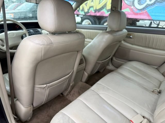 Used 2001 Toyota Avalon XL w/ Option Pkg 3 FWD image 17