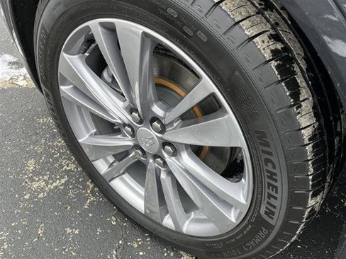 Certified 2023 Cadillac XT5 Premium Luxury w/ Technology Package image 9