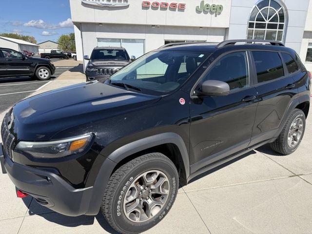 Used 2020 Jeep Cherokee Trailhawk w/ Comfort/Convenience Group AWD/4WD image 4