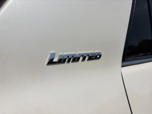 Used 2023 Toyota 4Runner Limited AWD/4WD image 15