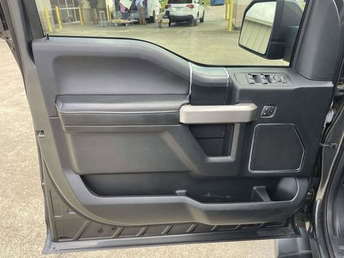 Used 2020 Ford F150 Lariat RWD image 15