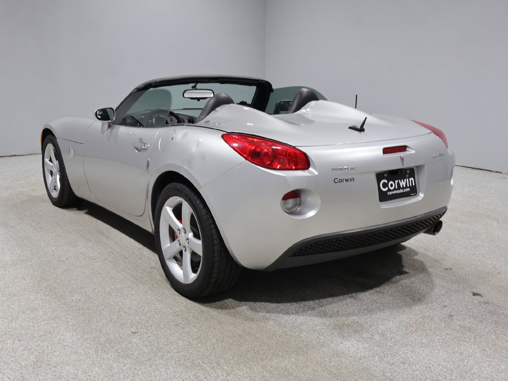Used 2006 Pontiac Solstice Convertible w/ Premium Package RWD image 18