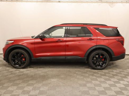 Used 2021 Ford Explorer ST w/ Equipment Group 401A AWD/4WD image 2