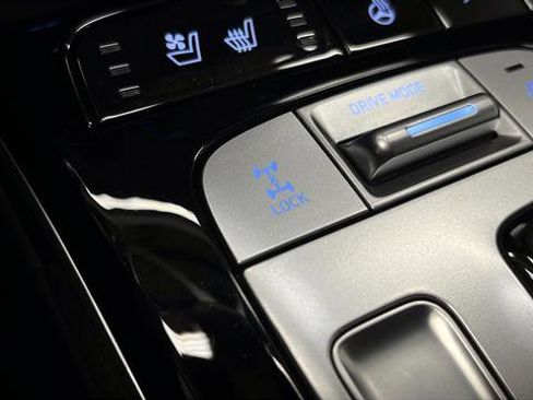 Used 2024 Hyundai Tucson Limited AWD/4WD image 32