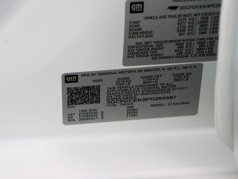 Used 2023 Chevrolet Silverado 1500 Custom Trail Boss w/ LPO, Dark Essentials Package image 32