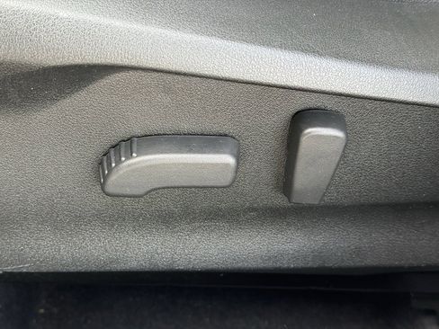 Used 2023 Subaru Crosstrek 2.5i Limited w/ Popular Package #3 image 13