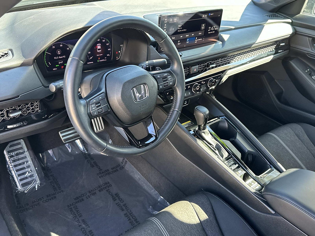 Certified 2025 Honda Accord Sport image 3