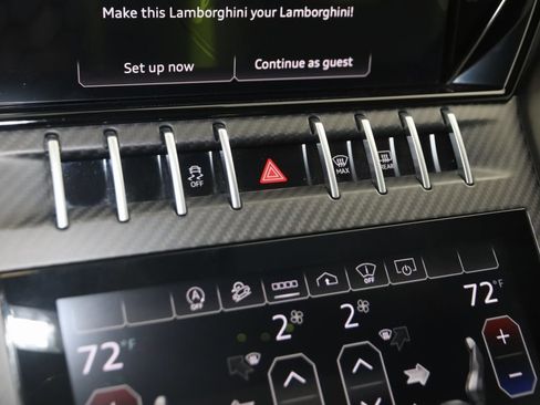 Used 2022 Lamborghini Urus image 55