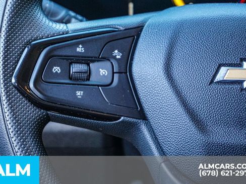 Used 2025 Chevrolet TrailBlazer LT FWD image 28