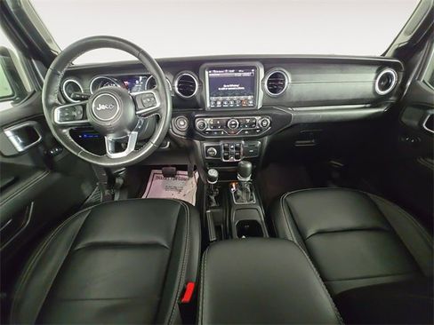 Used 2023 Jeep Wrangler Unlimited Sahara w/ Cold Weather Group image 10