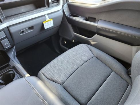 New 2026 Ford F250 XLT w/ FX4 Off-Road Package image 15