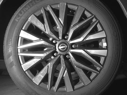 Used 2025 Nissan Altima 2.5 SV FWD image 15