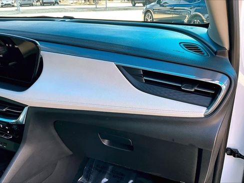 Used 2025 Buick Encore GX Avenir w/ Avenir Technology Package image 19