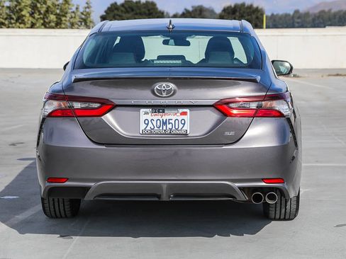 Certified 2022 Toyota Camry SE image 7