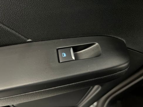 Used 2026 Ford Escape ST-Line FWD image 16