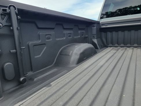 Certified 2025 Chevrolet Silverado 2500 Custom w/ Custom Value Package AWD/4WD image 10