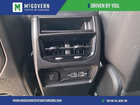Used 2023 Jeep Grand Cherokee Altitude AWD/4WD image 22