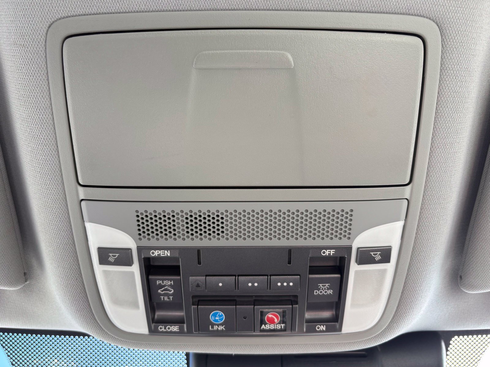 Used 2016 Acura TLX w/ Technology Package FWD image 26